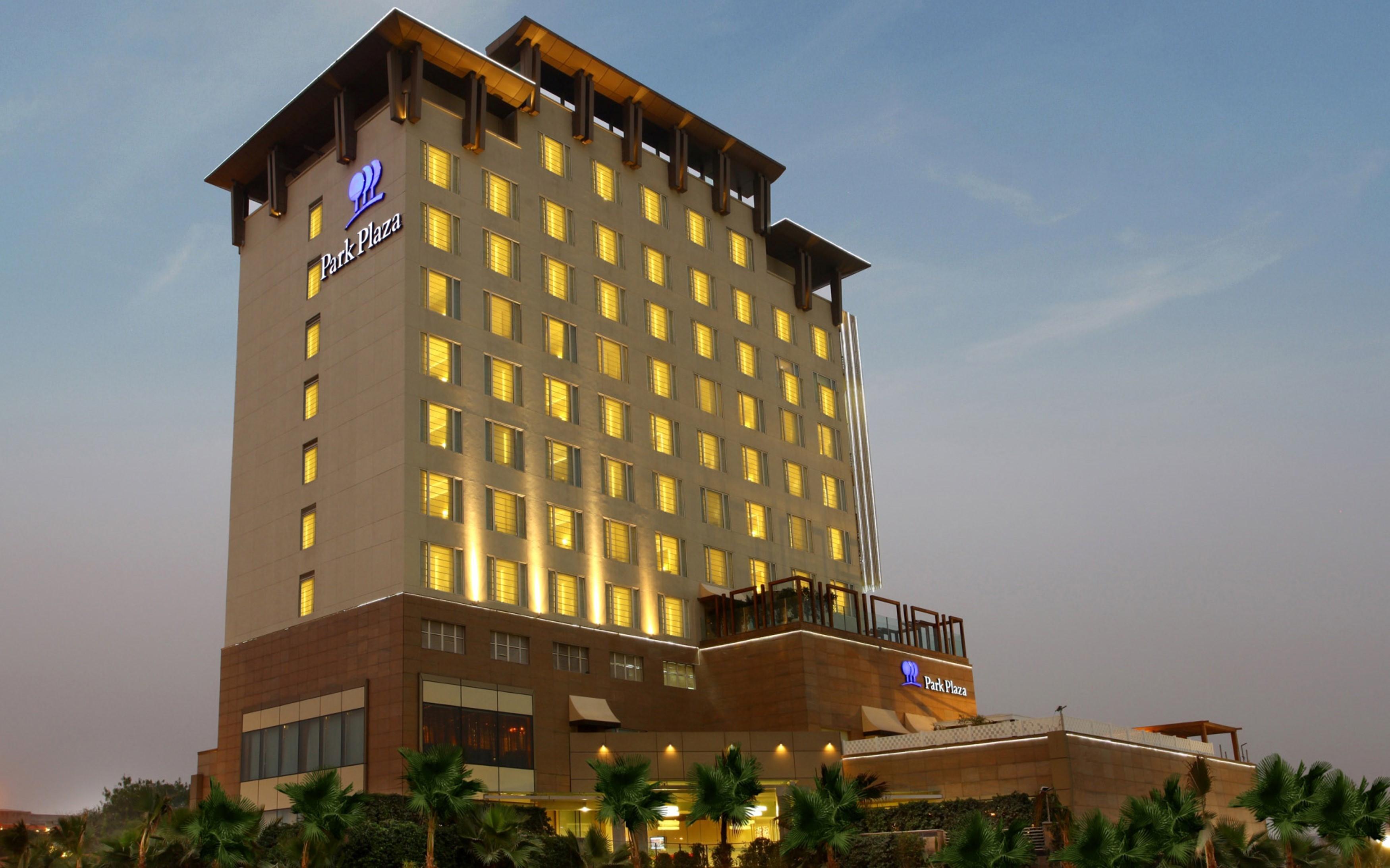 Hotel Park Plaza Shahdara Neu-Delhi Exterior foto
