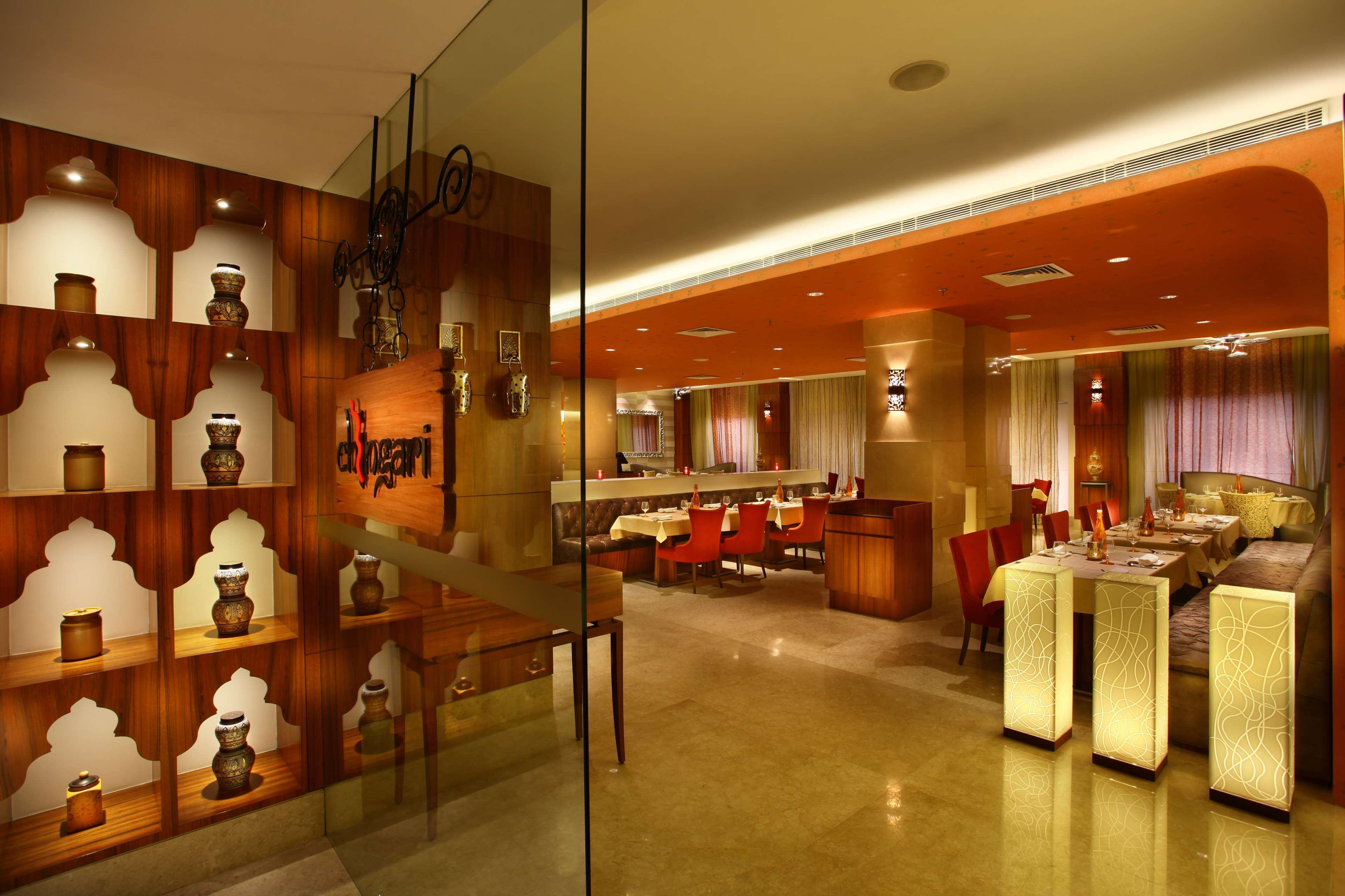 Hotel Park Plaza Shahdara Neu-Delhi Exterior foto