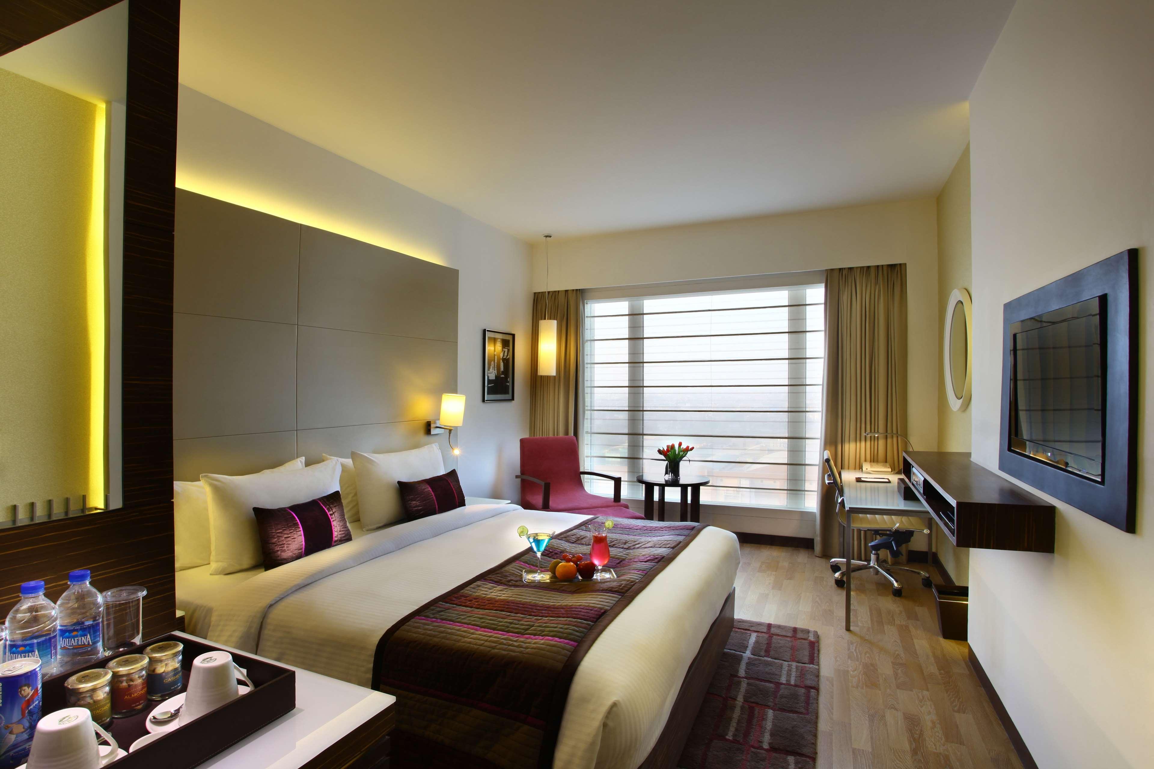Hotel Park Plaza Shahdara Neu-Delhi Exterior foto