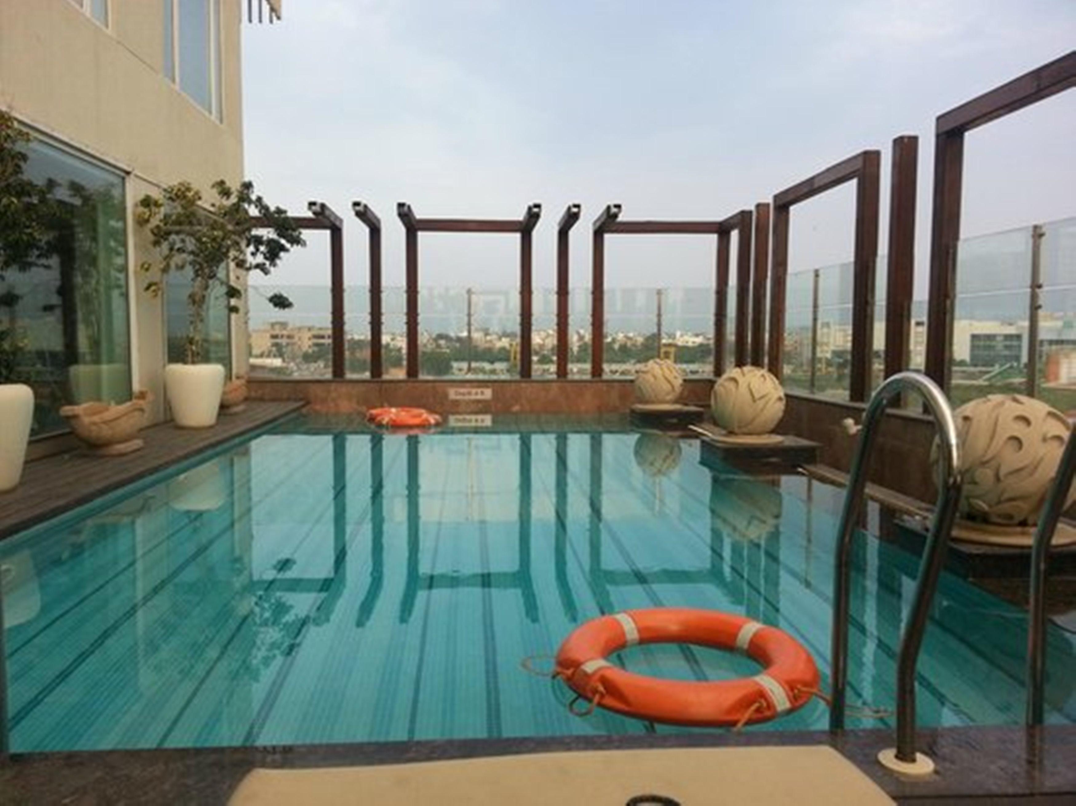 Hotel Park Plaza Shahdara Neu-Delhi Exterior foto